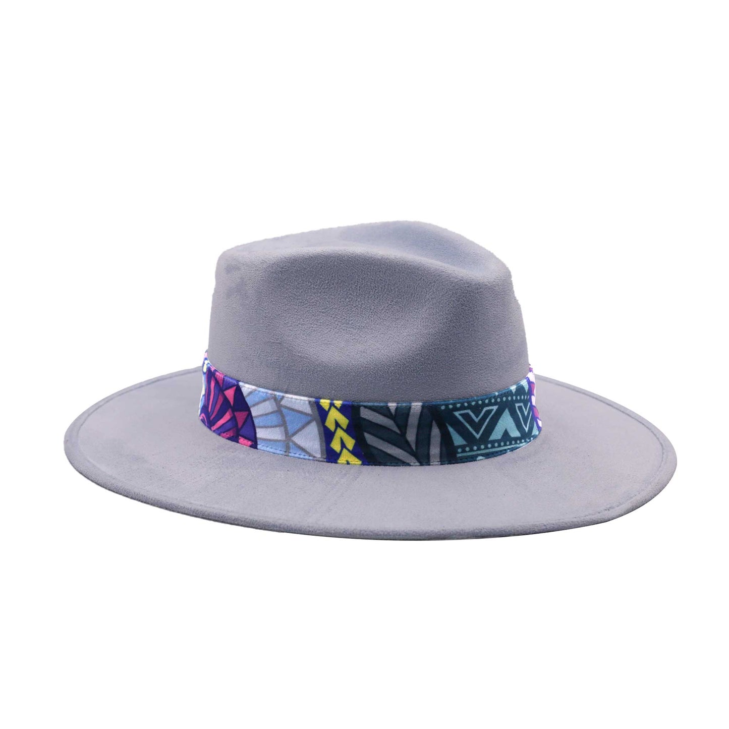 Niebieskie przybrudzony kapelusz Fedora z kolorową opaską i piórami