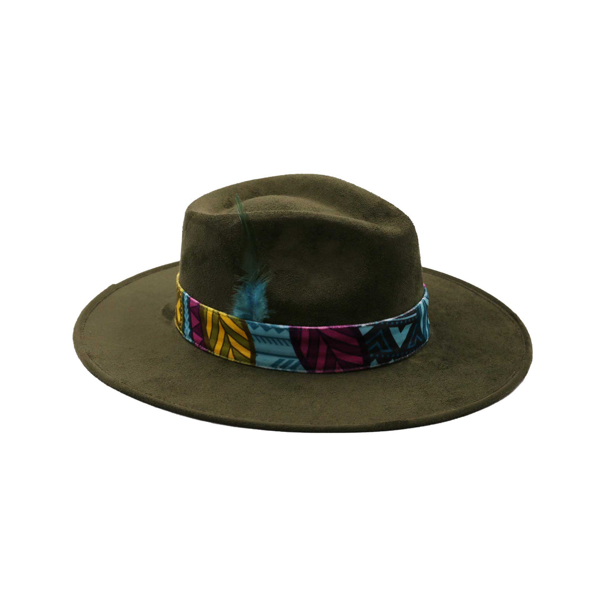 Zielony kapelusz Fedora z kolorową opaską i piórami