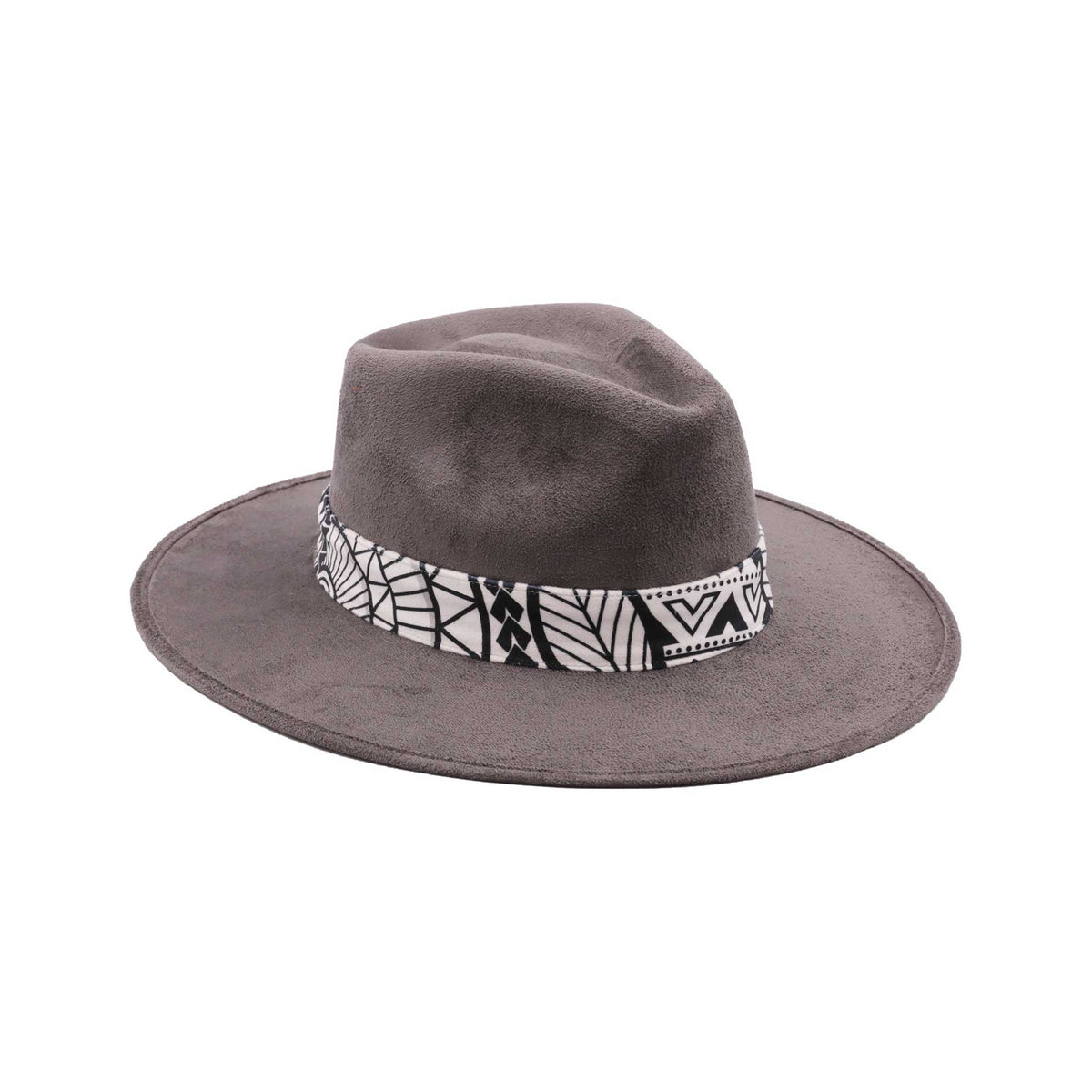 Szary kapelusz Fedora z czarno białą opaską i piórami