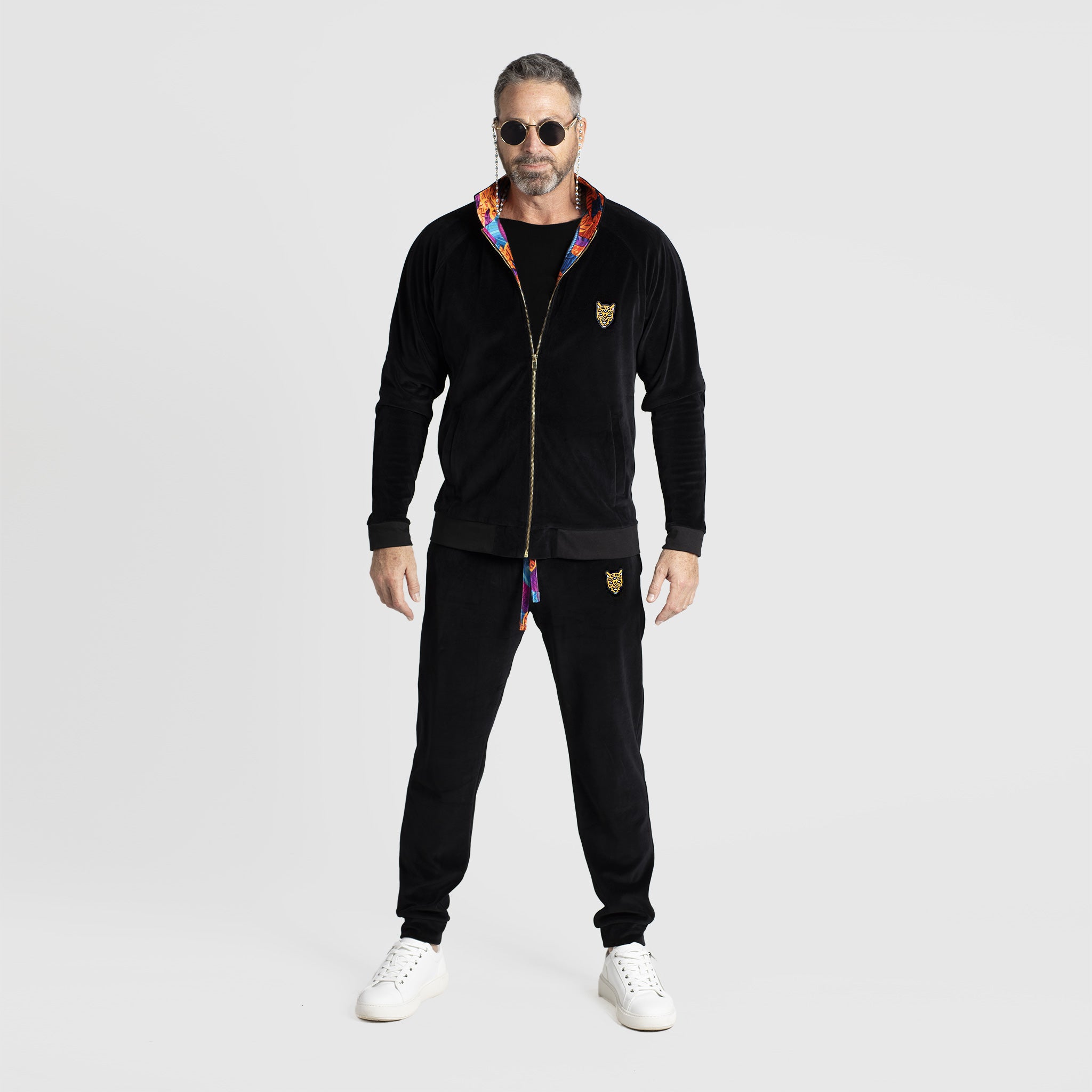 Black Velour Zip-Up Set: Redefining Elegance and Comfort