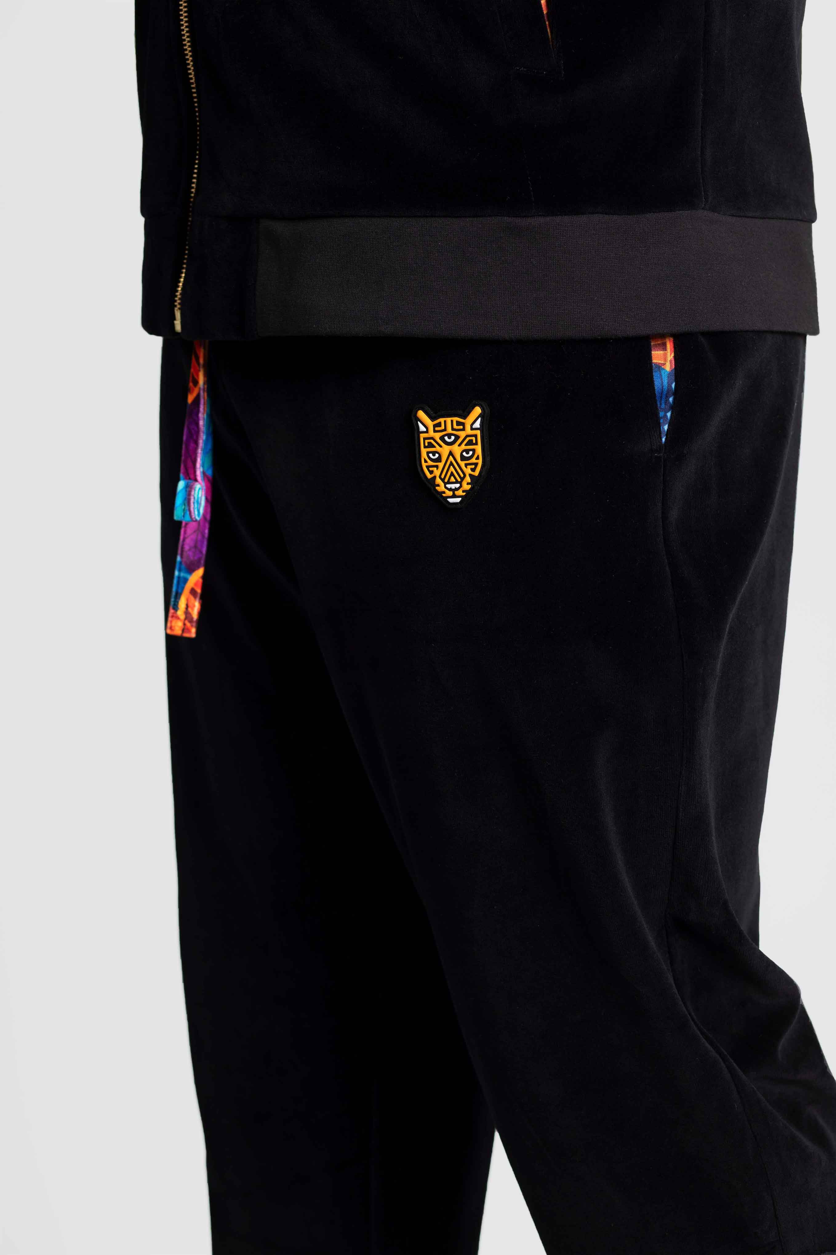 Black Velour Zip-Up Set: Redefining Elegance and Comfort