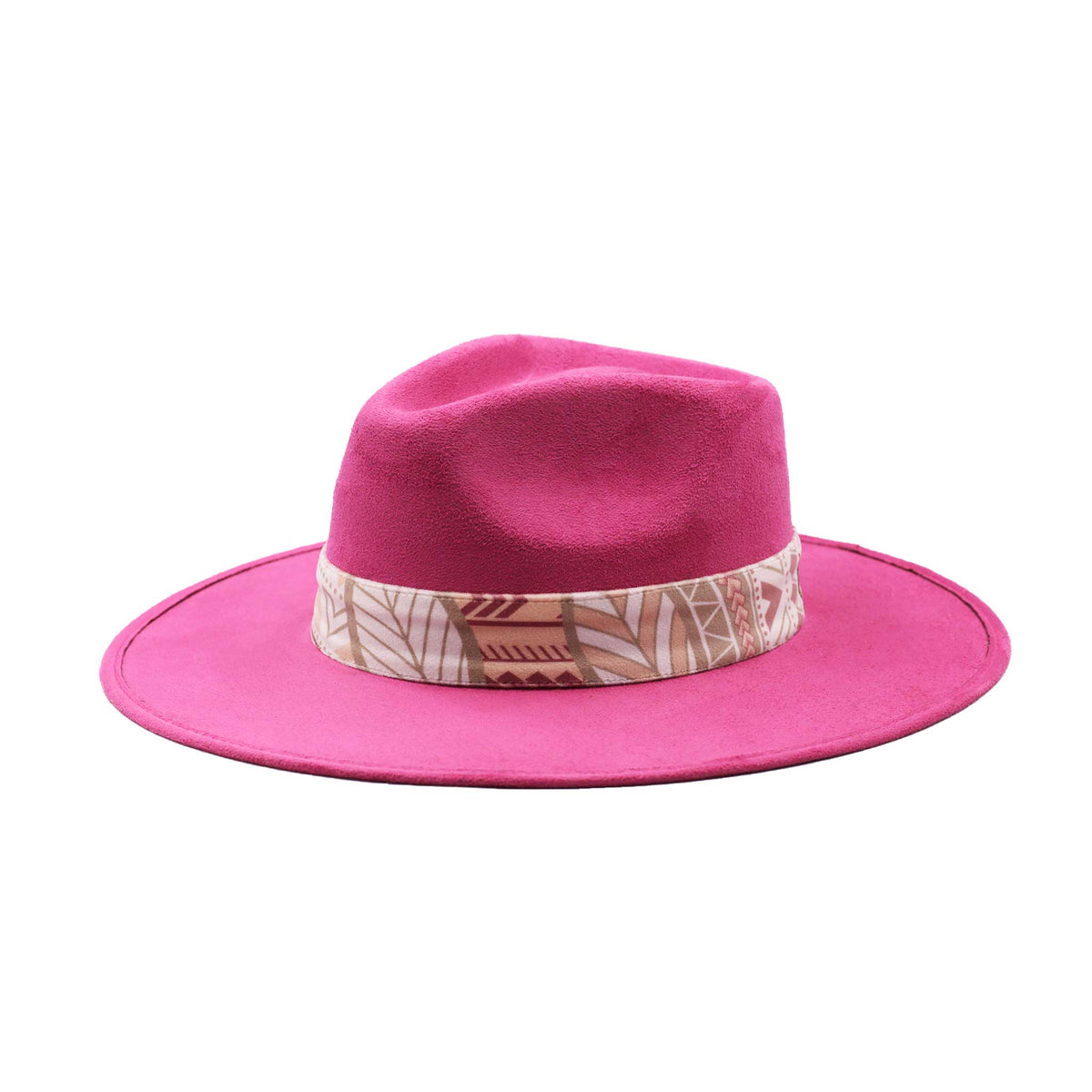 Różowy kapelusz Fedora z jasną opaską i piórami